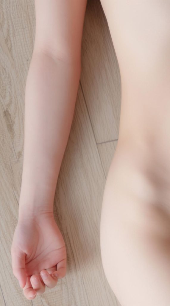 图片[6]-LoRA_Qwen-Image_肌肤嫩白_白足_白腿_白胸-G站- AI精品资源站